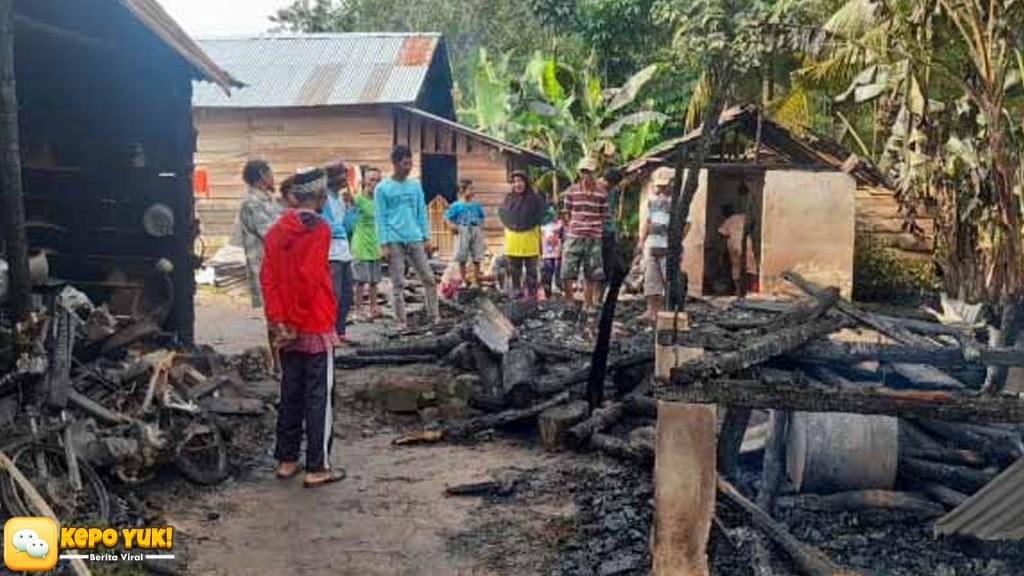 Panel Surya Tersambar Petir, Rumah di Nunukan Ludes Musnah