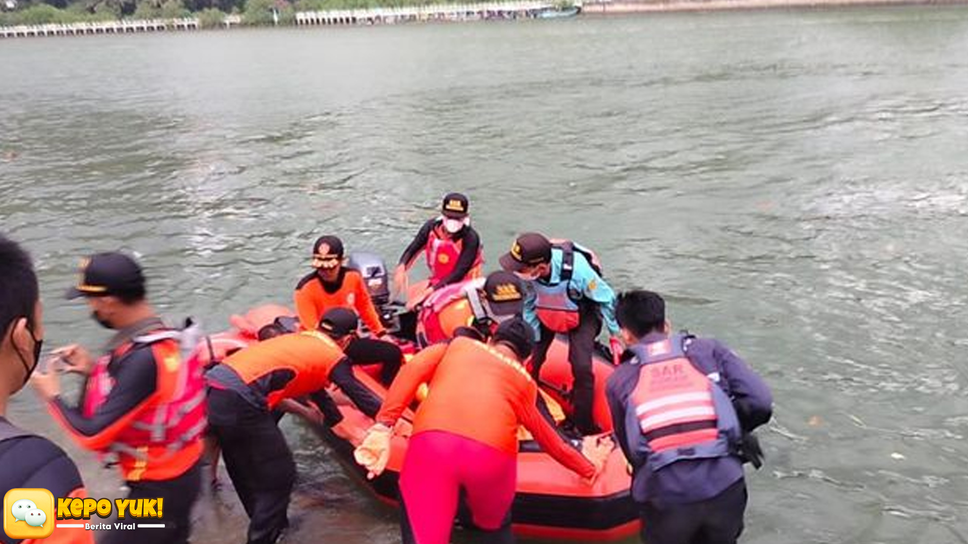 Pancingan Petaka: Pemancing Tenggelam di Pantai Jetis Cilacap