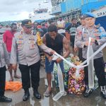 Sopi Ilegal Disita Polisi dari Penumpang Kapal KM Tatamailau