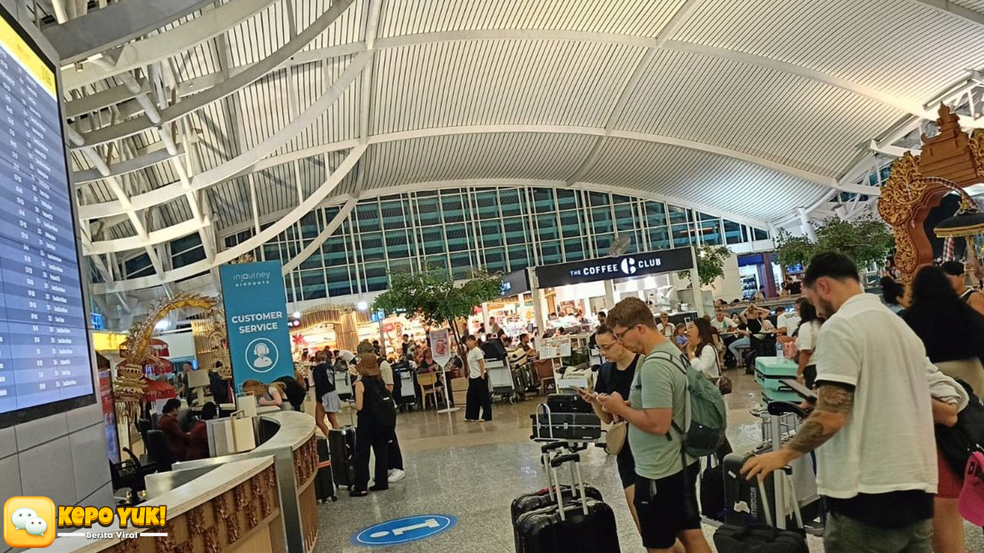 Lewotobi Meletus, Bandara Mendadak Tutup, Wisatawan Resah