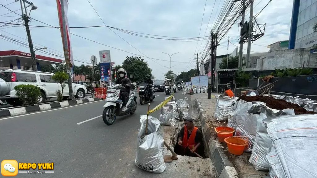 Jalan Kartini Depok: 5 Keluhan Warga soal Truk Tersangkut Kabel