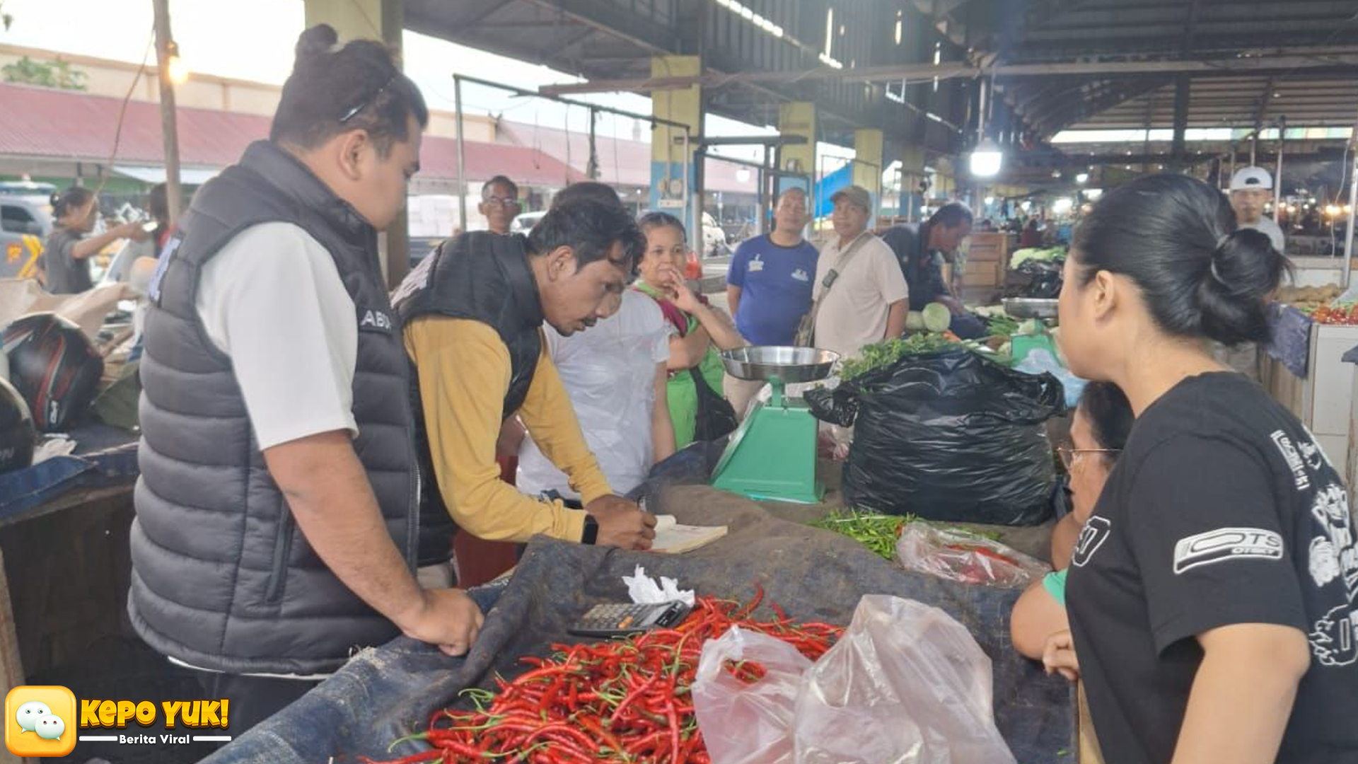 2 Pedagang Cabai Korban Penikaman Preman Pasar Angso Duo