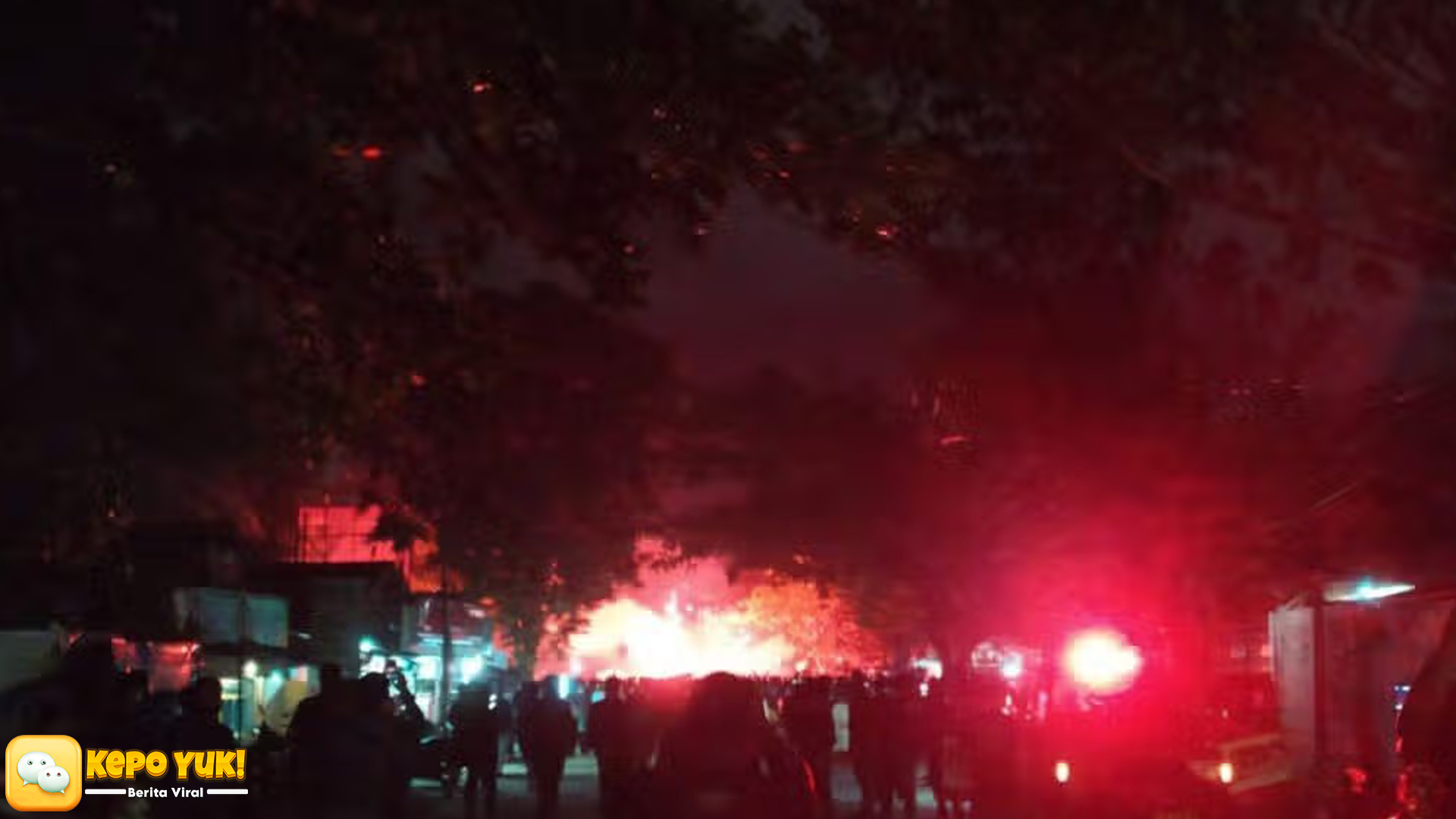 Petugas Kebersihan dan 5 Tantangan Saat Demo Samarinda