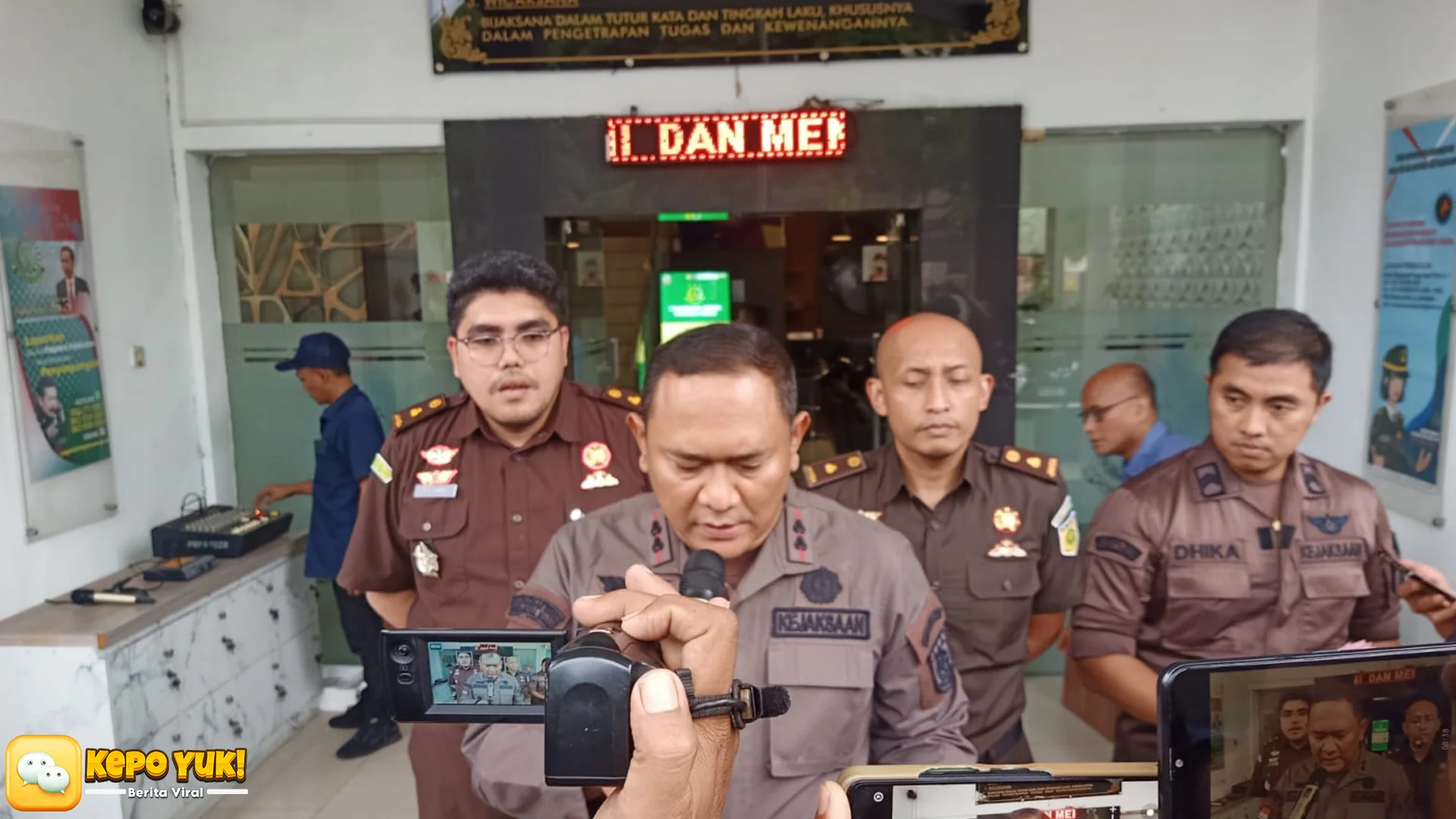 Drama Korupsi Pelabuhan: 6 Tersangka Jadi Sorotan Publik