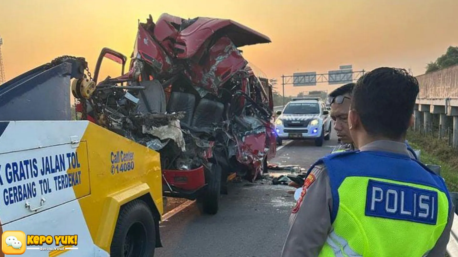 Karambol di Tol Ngawi-Solo, 1 Tewas dan Satu Luka Parah