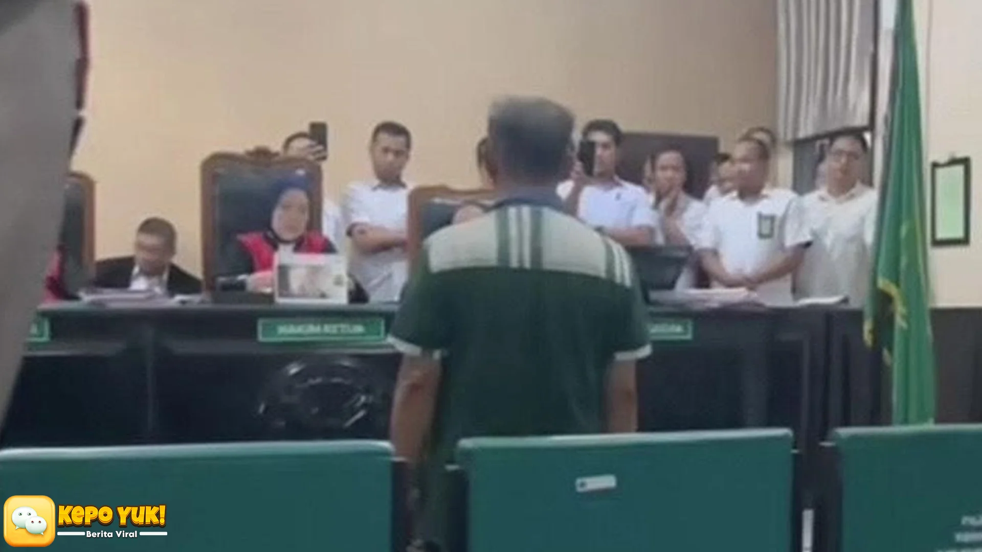 Vonis 5 Tahun Buat Mansur, 5 Rekan Guru Bela Tapi Ada Keraguan Besar