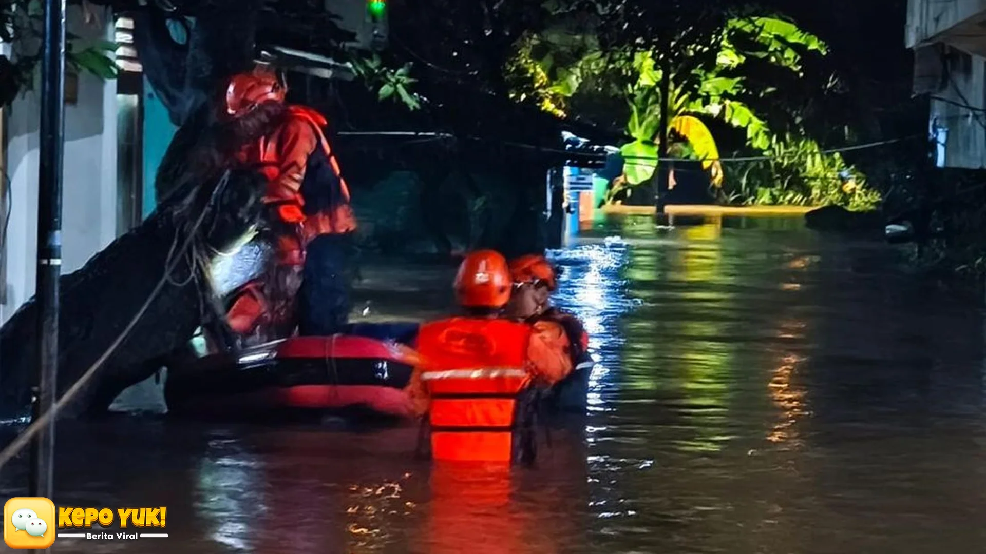 Banjir Jakarta Malam Ini dengan 81 RT dan 15 Jalan Membuat Warga Terkapar