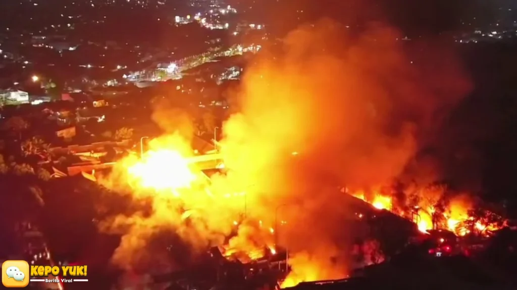 Stasiun Pengisian Elpiji Cimuning 2 Terbakar Api Berkobar Cepat